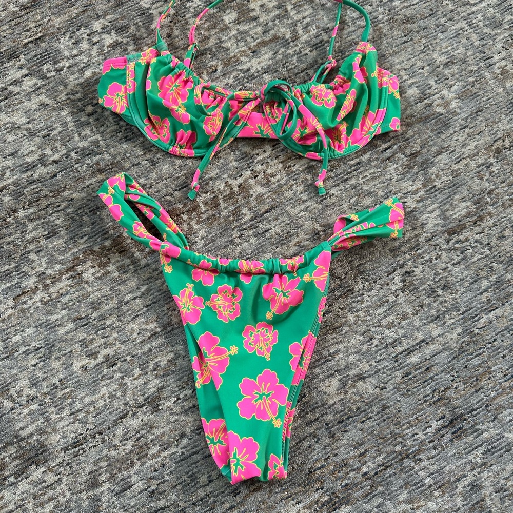 Kulani Kinis Melon Sorbet Size Medium Bikini
